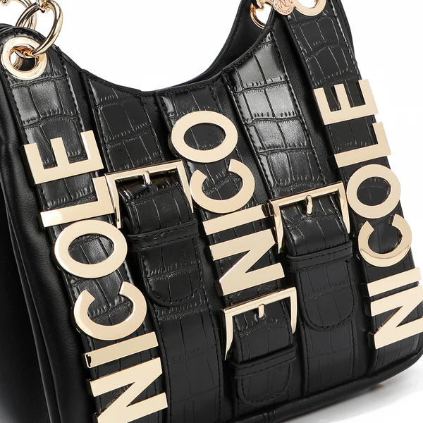 “Bolso Calista negro con cadena Nicole Lee vista frontal”