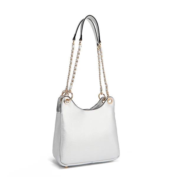 “Bolso Calista plateado con cadena Nicole Lee vista frontal”